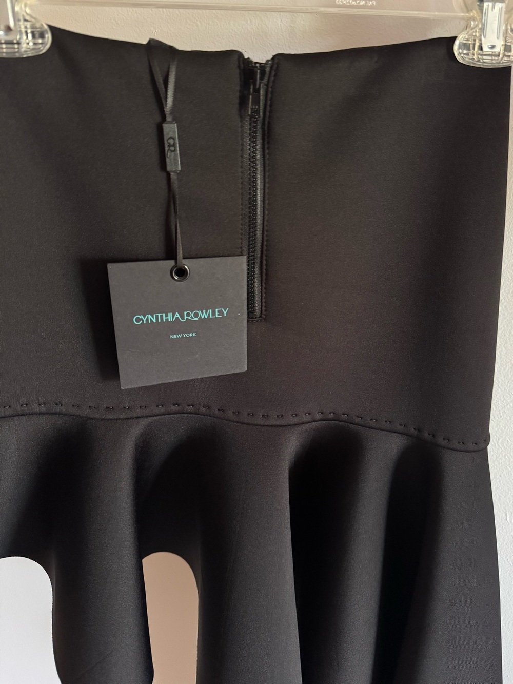 Cynthia Rowley Black Asymmetrical Bonded Ruffle Flounce Skirt Unique Sz 0, Small - Picture 11 of 13